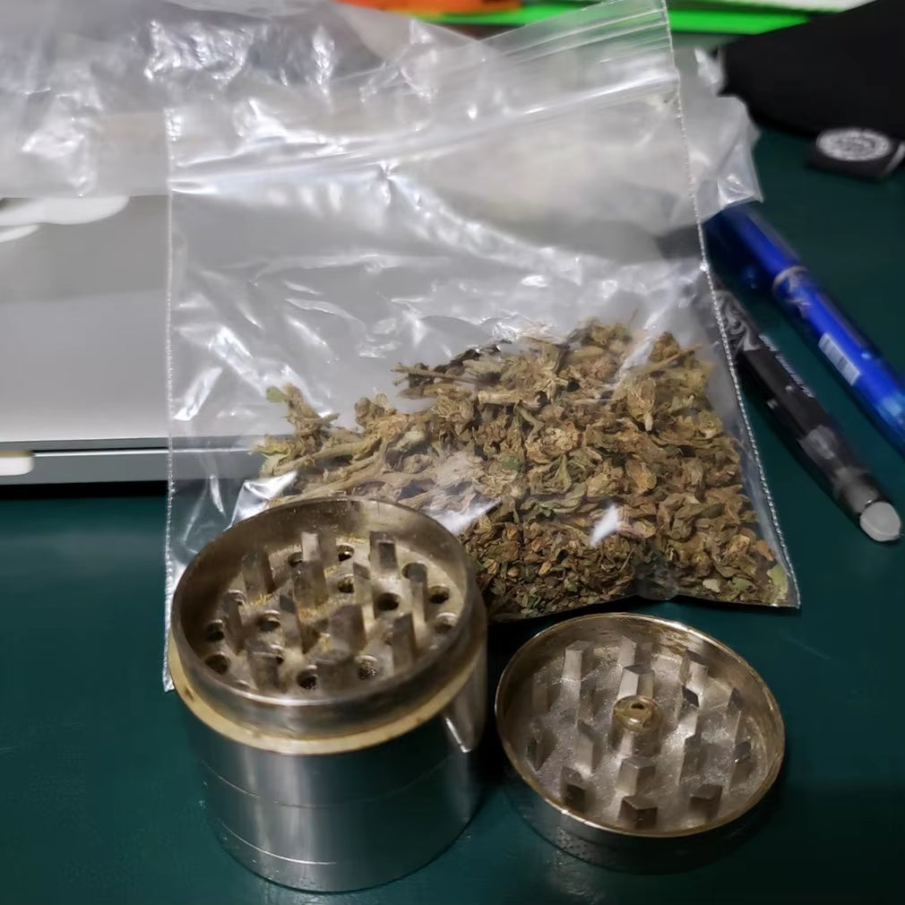 40Mm Herb Metal Grinder 4-Layer Iridescent Tobacco Grinder Spice Miller Crusher Zinc Alloy Smoke Accessories Nano Paint Surface